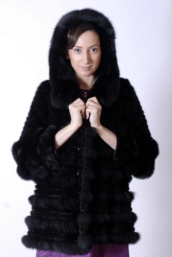 DJESSIKA ������ �� ����� � ������ � ������