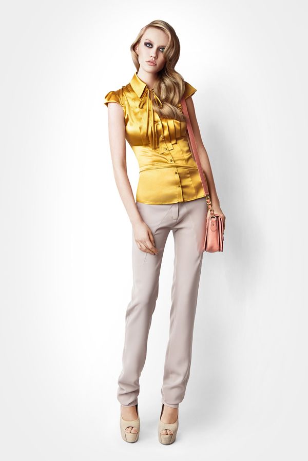 Золотистая блуза для эффектного гардероба