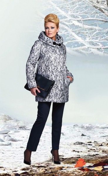 Однобортное утепленное пальто черно-белое кружево