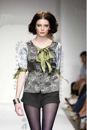 ����� JILL STUART � ������ �� ������ (������������ �����)