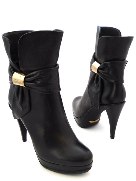 Черные ботильоны на платформе