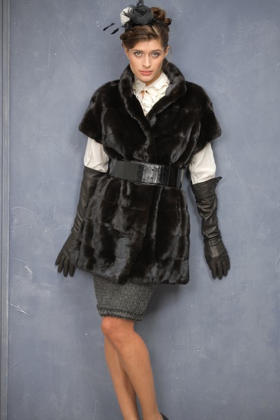 ������� ����� Krizia �� ����� Scanblack