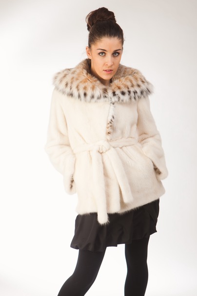 ���� Liana �� ����� pearl c ��������� �� ����.