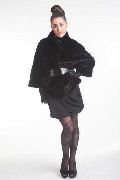 ��������� Versailes �� ����� Blackgama