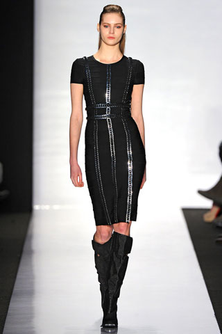Гламурный бондаж от Herve Leger