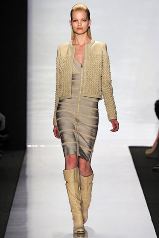 Гламурный бондаж от Herve Leger