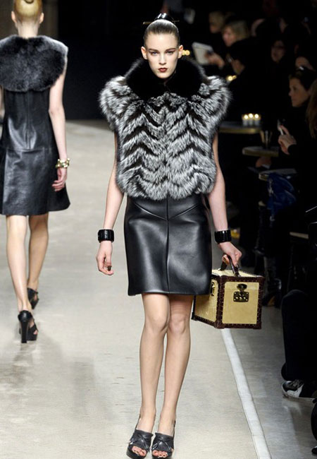     Loewe 2011/2012