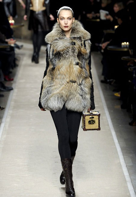     Loewe 2011/2012